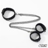 Collar con Esposas para Tobillos con Cadena