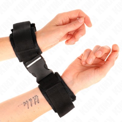 KINK - NYLON BIND HOOK&LOOP WRIST RESTRAINTS RED-BLACK MODEL 1 AJDUSTABLE 25-35 CM X 6 CM